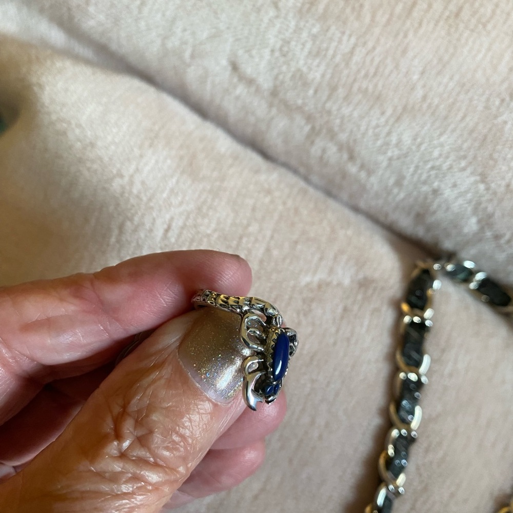 Ring - Picture 3 of 3
